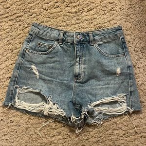 Topshop light wash mom shorts size 6